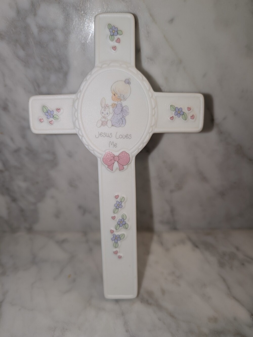 ✝️ Vtg 1990 Precious Moments Jesus Loves Me Decorative White & Pink Wall Cross